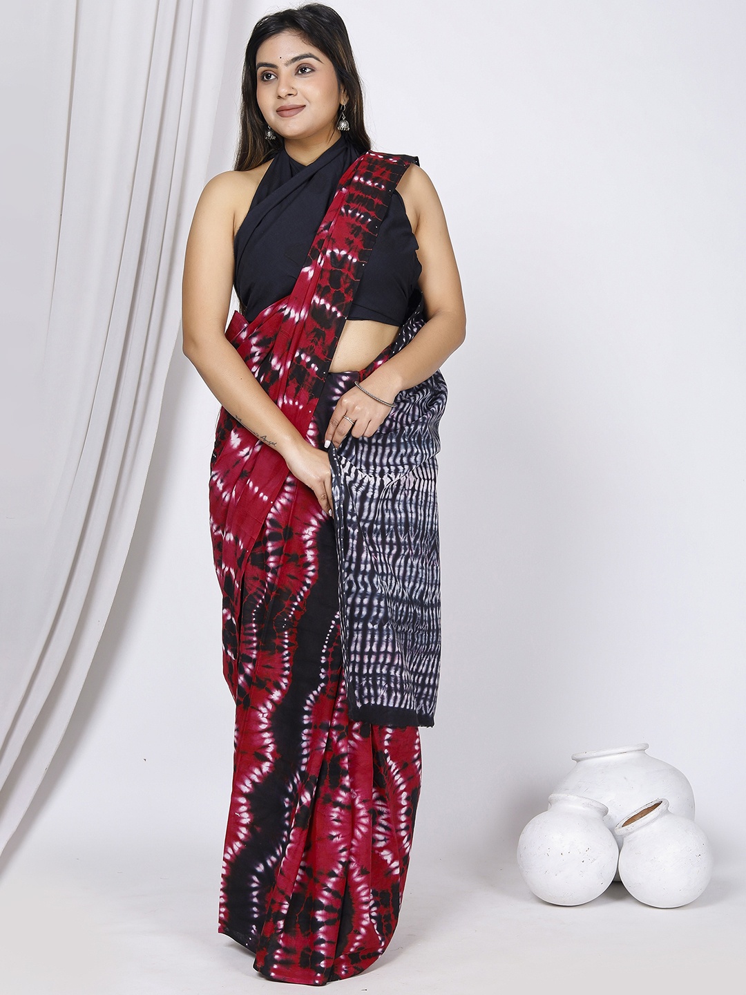 

Sanganeri Print Tie and Dye Pure Cotton Bagru Saree, Red