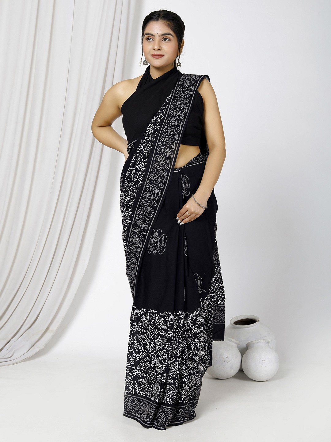 

Sanganeri Print Ethnic Motifs Printed Pure Cotton Ikat Saree, Black
