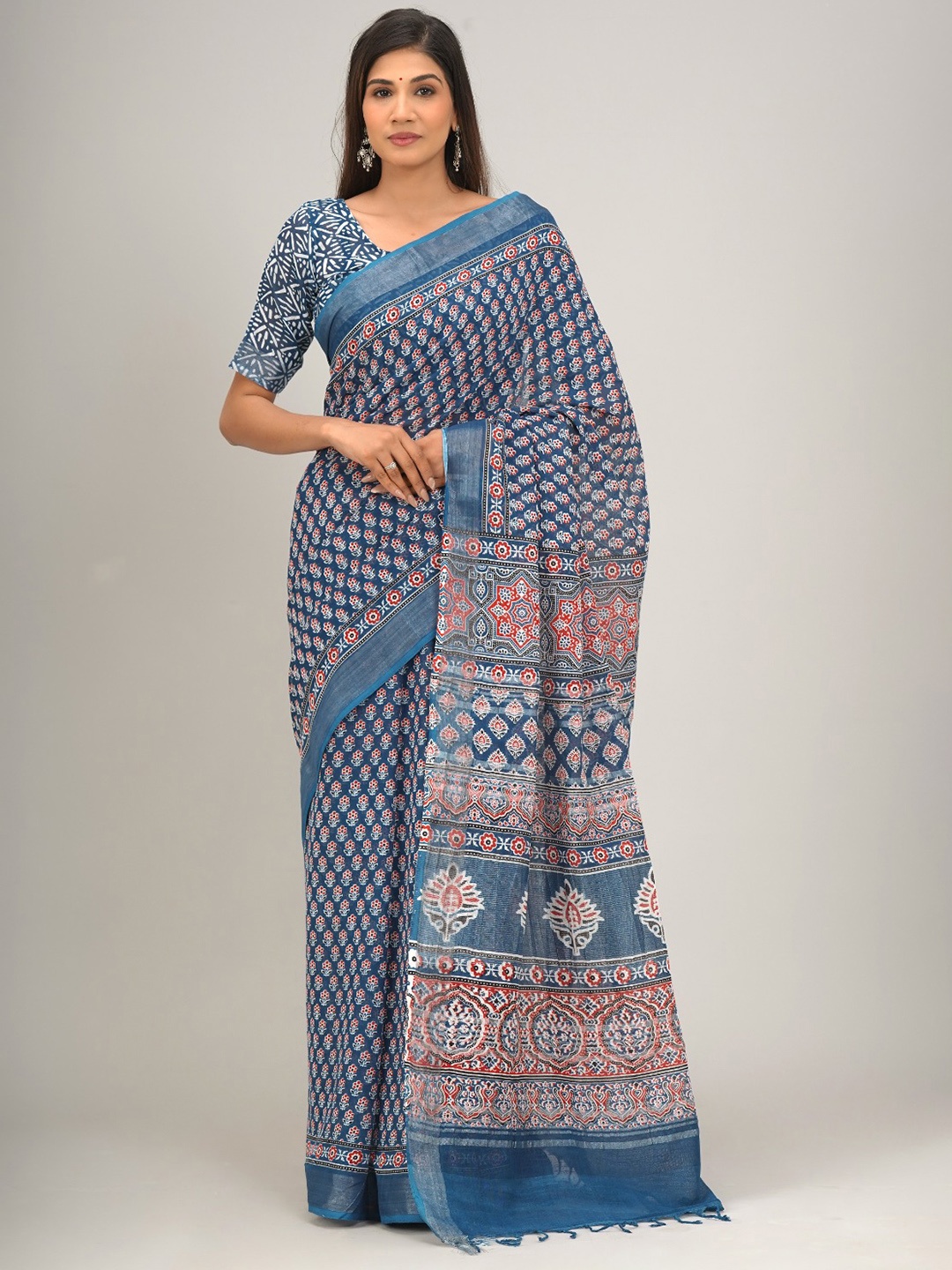 

TROPWEAR Ethnic Motifs Zari Block Print Saree, Blue