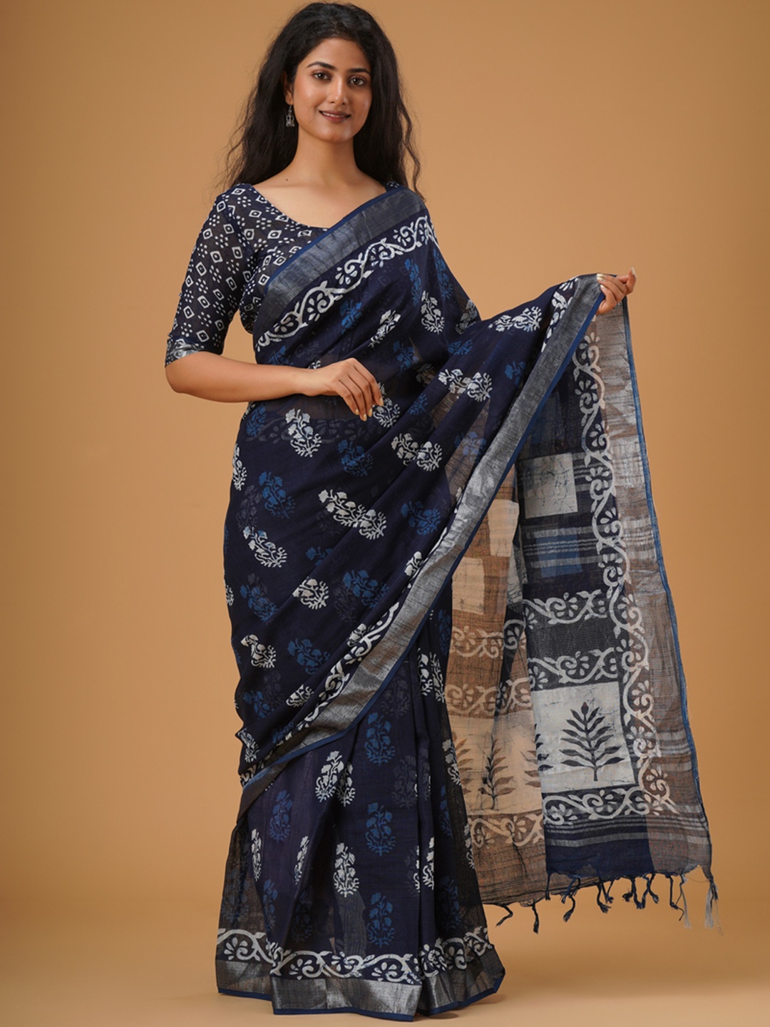 

TROPWEAR Ethnic Motifs Zari Block Print Saree, Blue