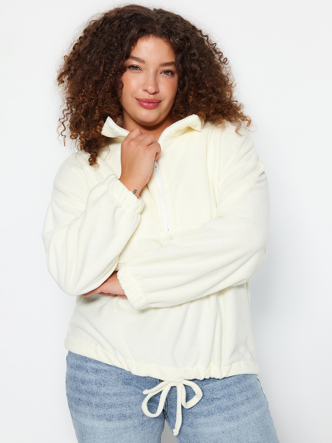 

Trendyol Drop Shoulder Sleeves Hooded Pullover, Off white