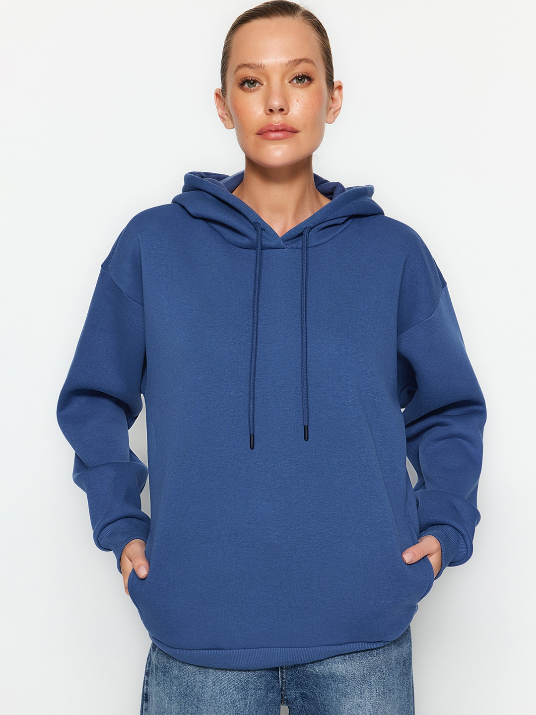 

Trendyol Hooded Long Sleeves Sweatshirt, Navy blue