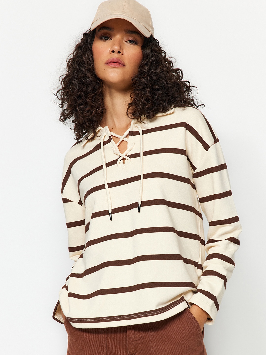 

Trendyol Striped Shirt Collar Sweatshirt, Off white