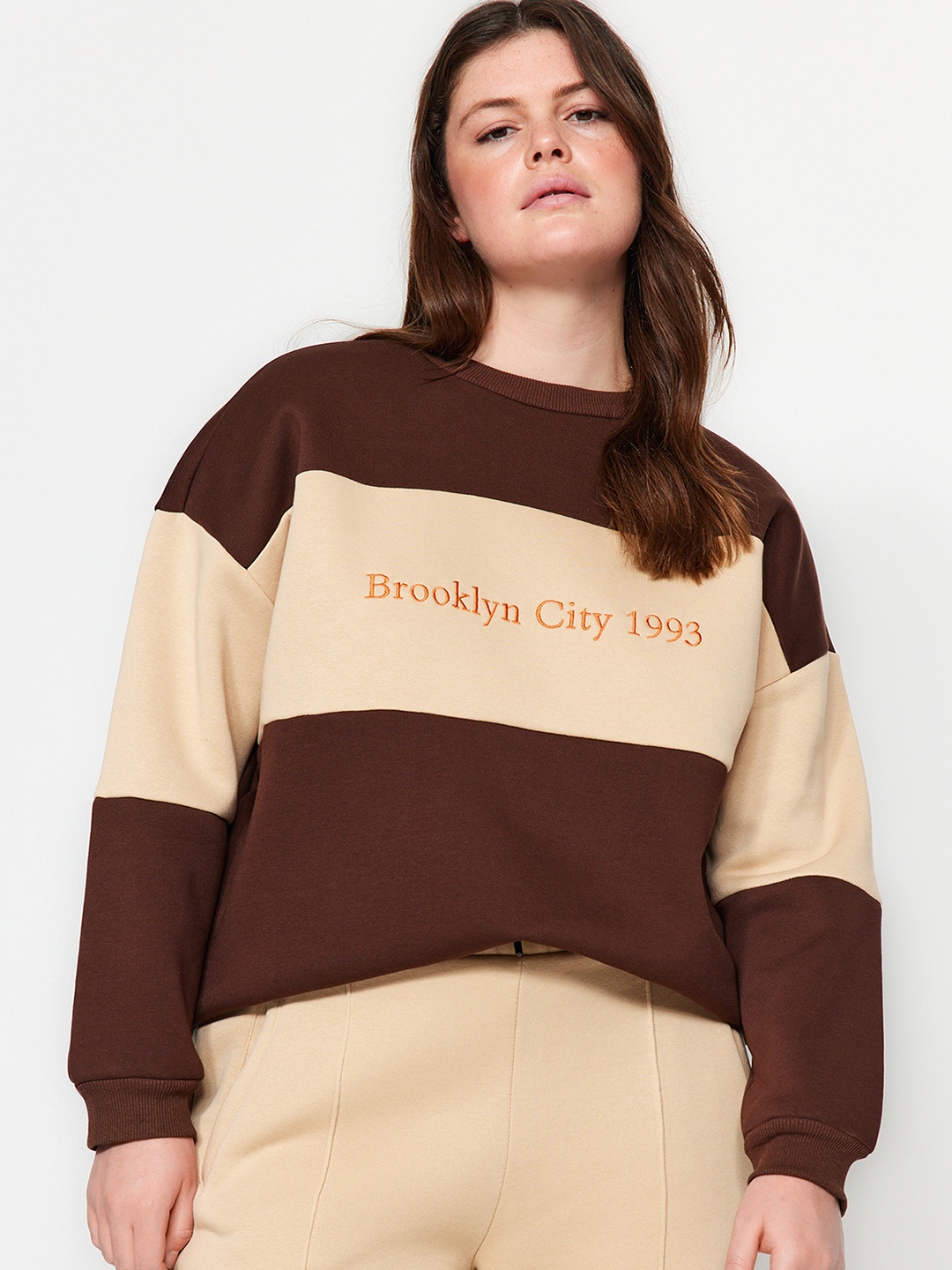 

Trendyol Colourblocked Cotton Sweatshirt, Maroon