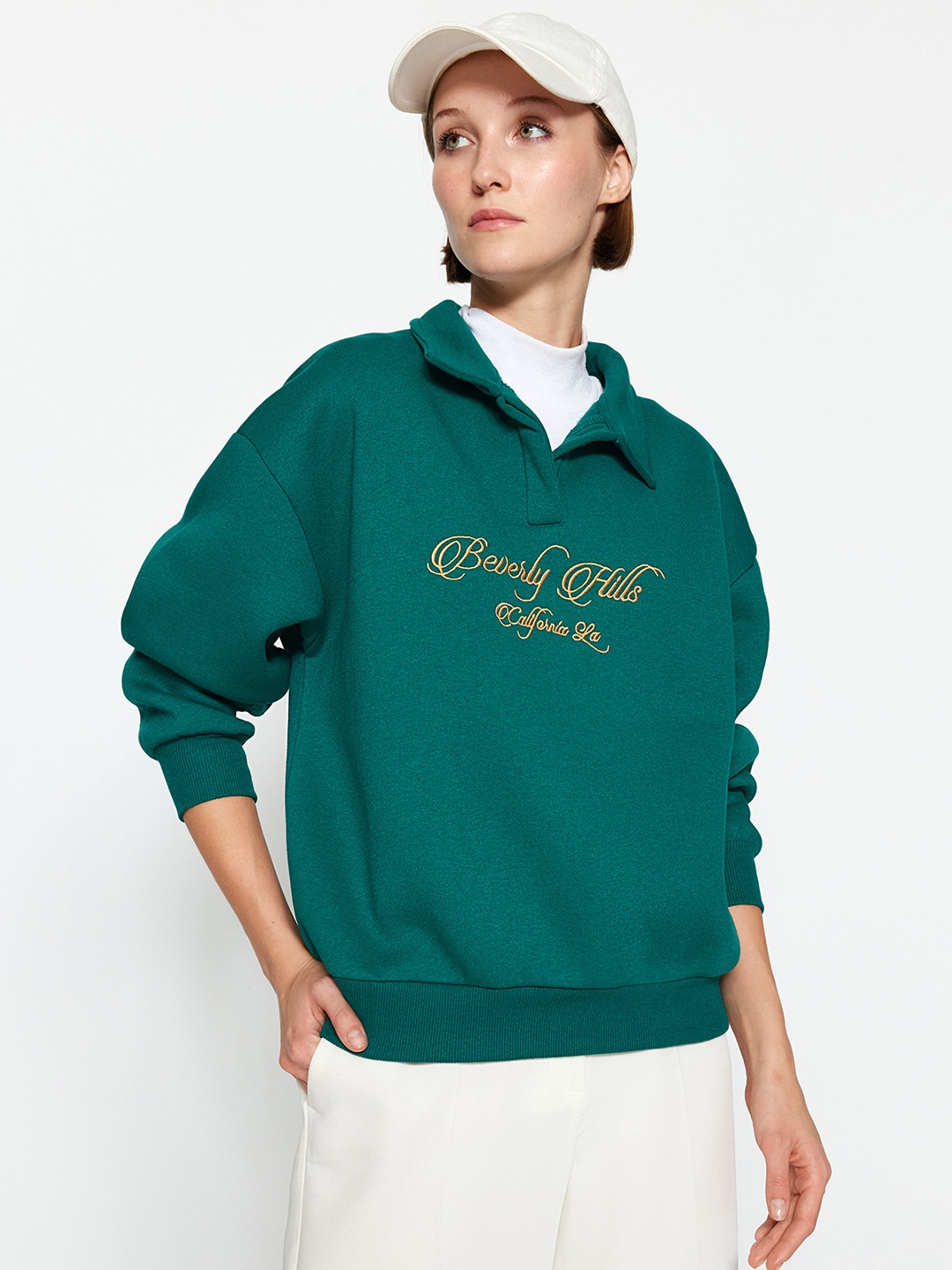 

Trendyol Typography Embroidered Shir Collar Long Sleeves Pullover Sweatshirt, Green