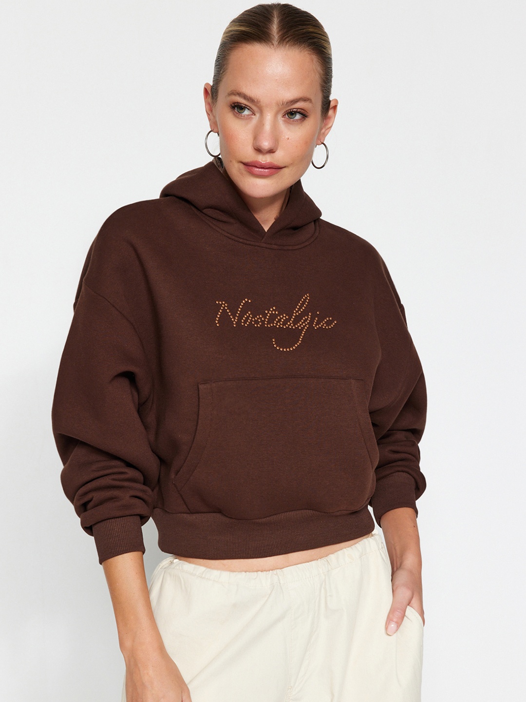 

Trendyol Typography Printed Drop Shoulder Sleeves Hooded Pullover, Brown