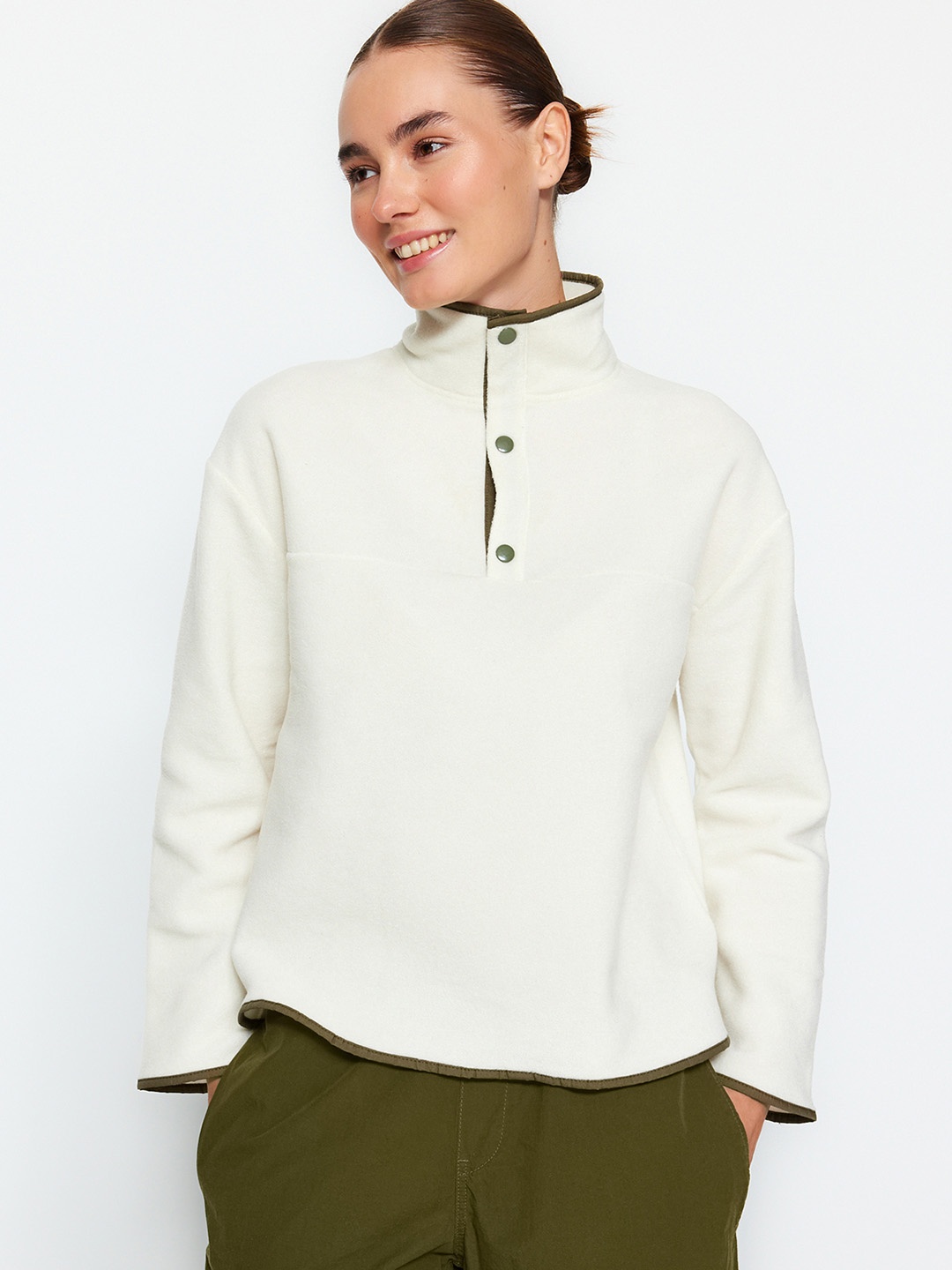 

Trendyol High Neck Pullover, Beige