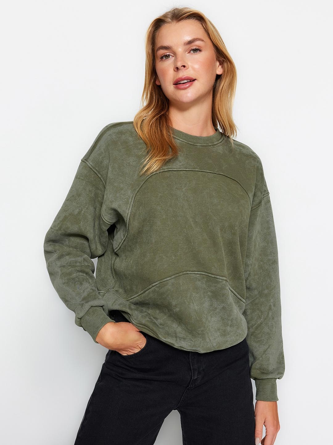 

Trendyol Round Neck Sweatshirt, Green