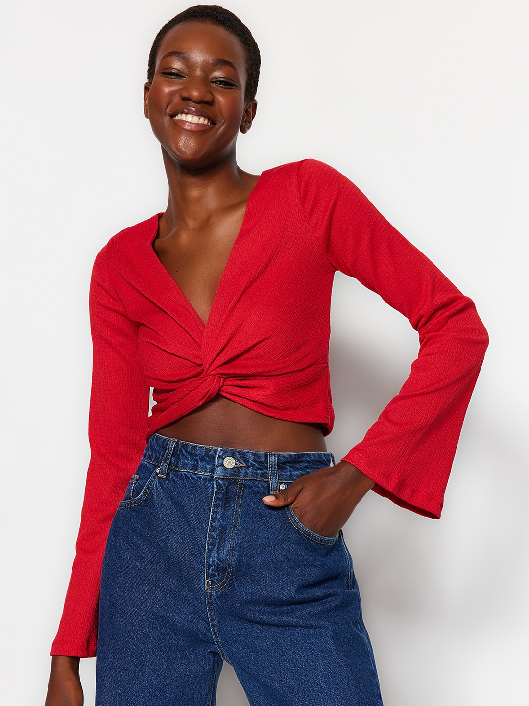 

Trendyol V-Neck Long Sleeves Regular Crop Top, Red