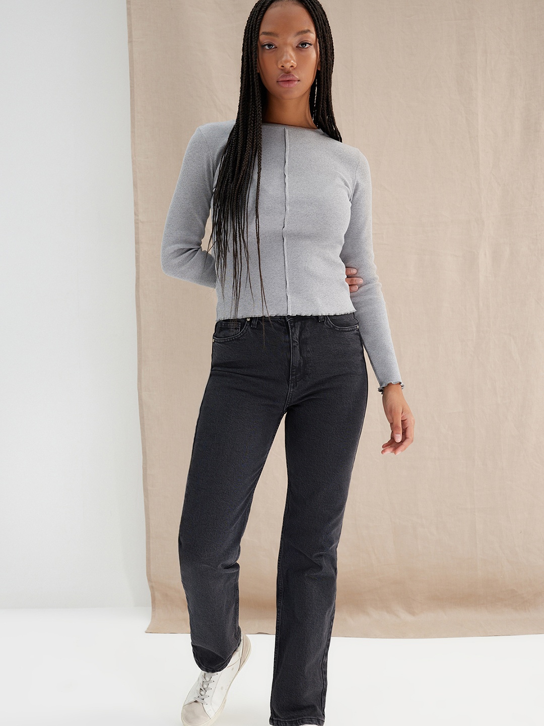 

Trendyol Round Neck Top, Grey