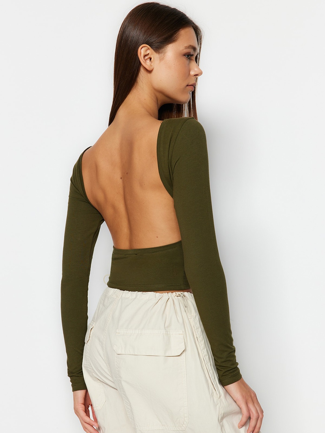 

Trendyol Boat Neck Long Sleeves Fitted Top, Olive