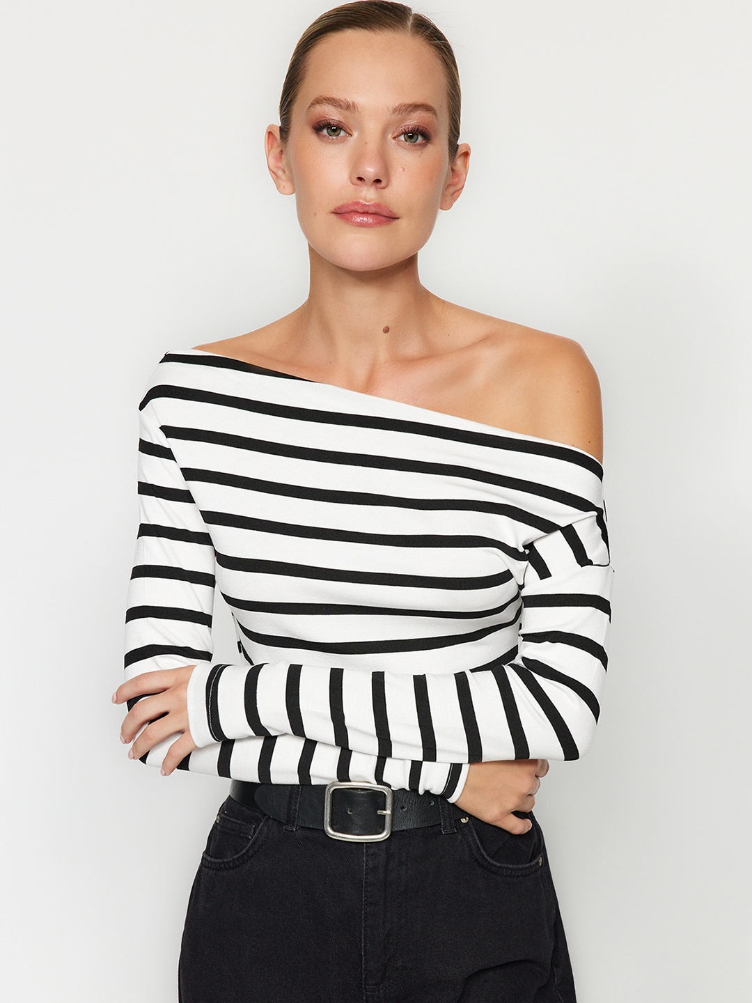 

Trendyol Striped One Shoulder Long Sleeves Top, White