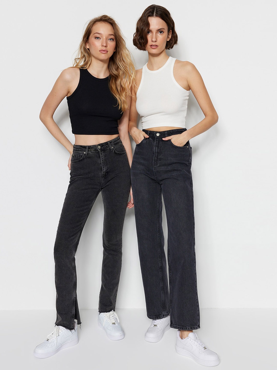 

Trendyol Pack of 2 Ribbed Fitted Crop Tops, Black