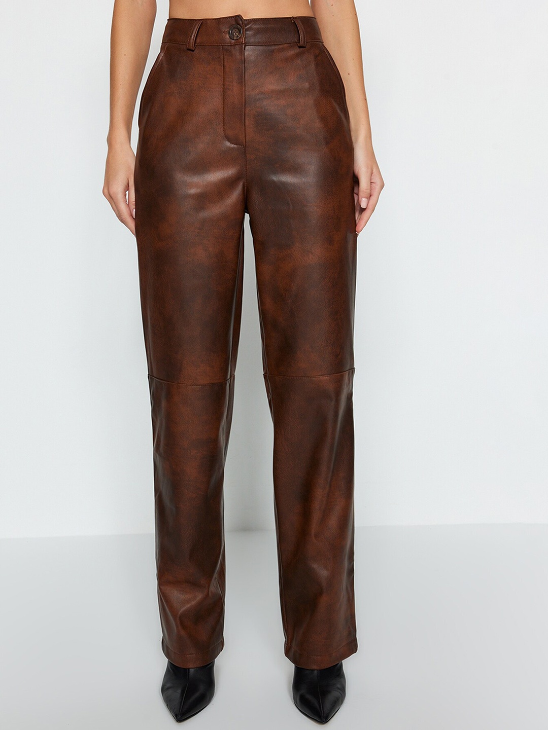 

Trendyol Regular Fit Mid-Rise Printed Trousers, Na