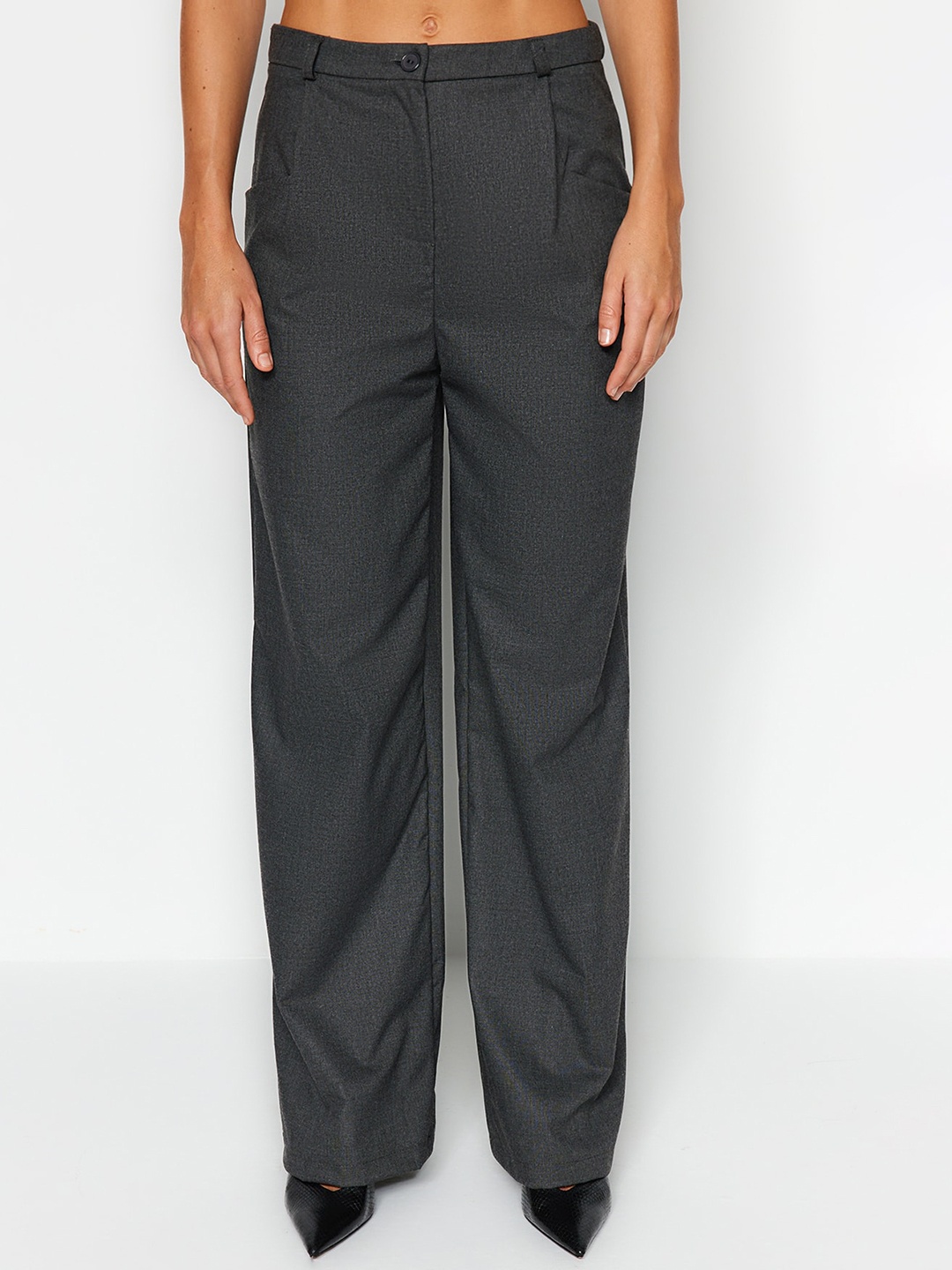 

Trendyol Regular Fit Mid-Rise Parallel Trousers, Na