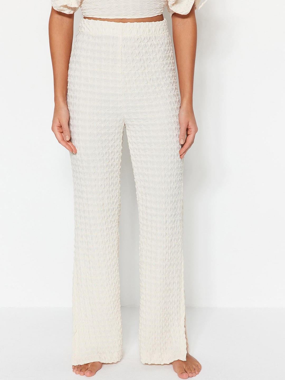 

Trendyol Women Parallel Trousers, Na