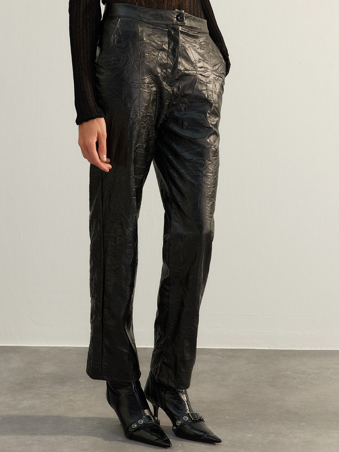 

Trendyol Women Formal Trousers, Na