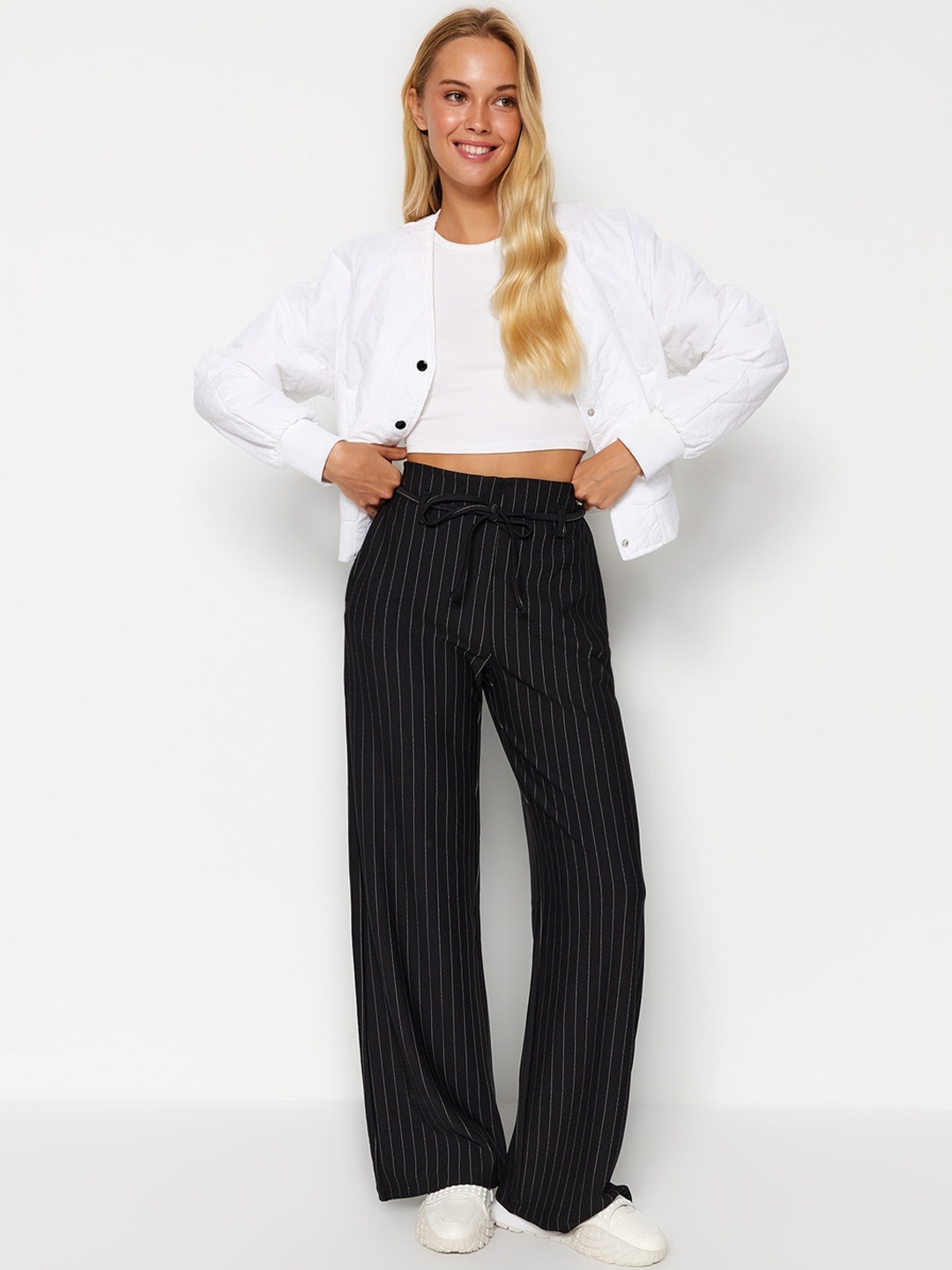 

Trendyol Women Striped Regular Fit Mid-Rise Parallel Trousers With Belt, Black