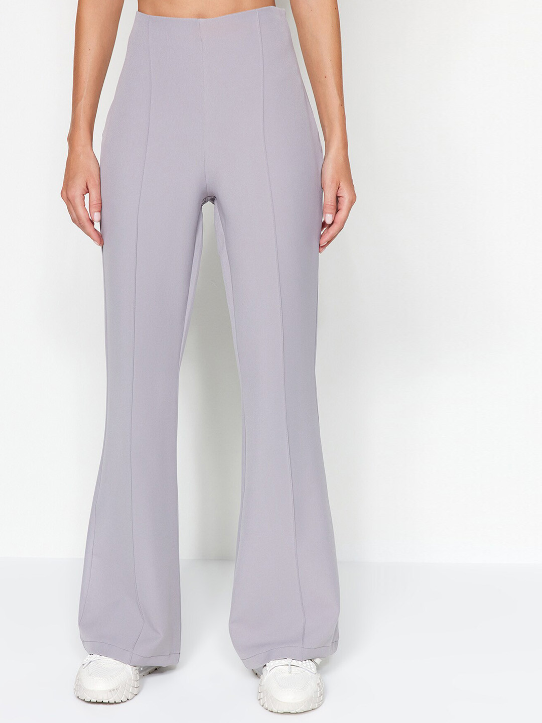 

Trendyol Women Mid-Rise Trousers, Grey
