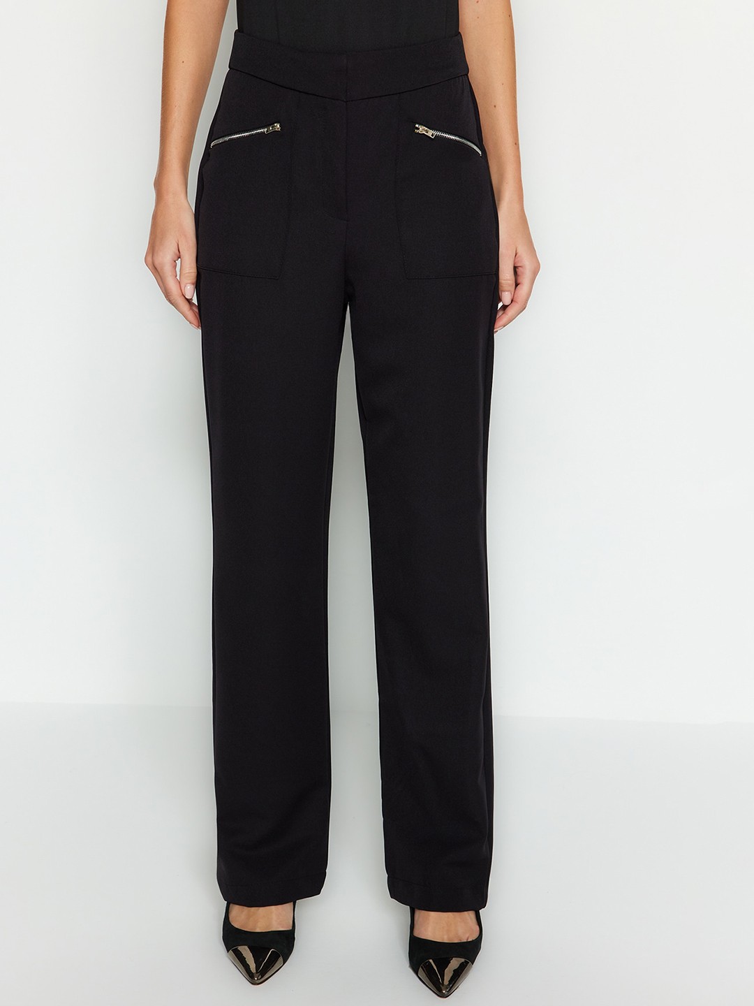 

Trendyol Women Mid-Rise Trousers, Black