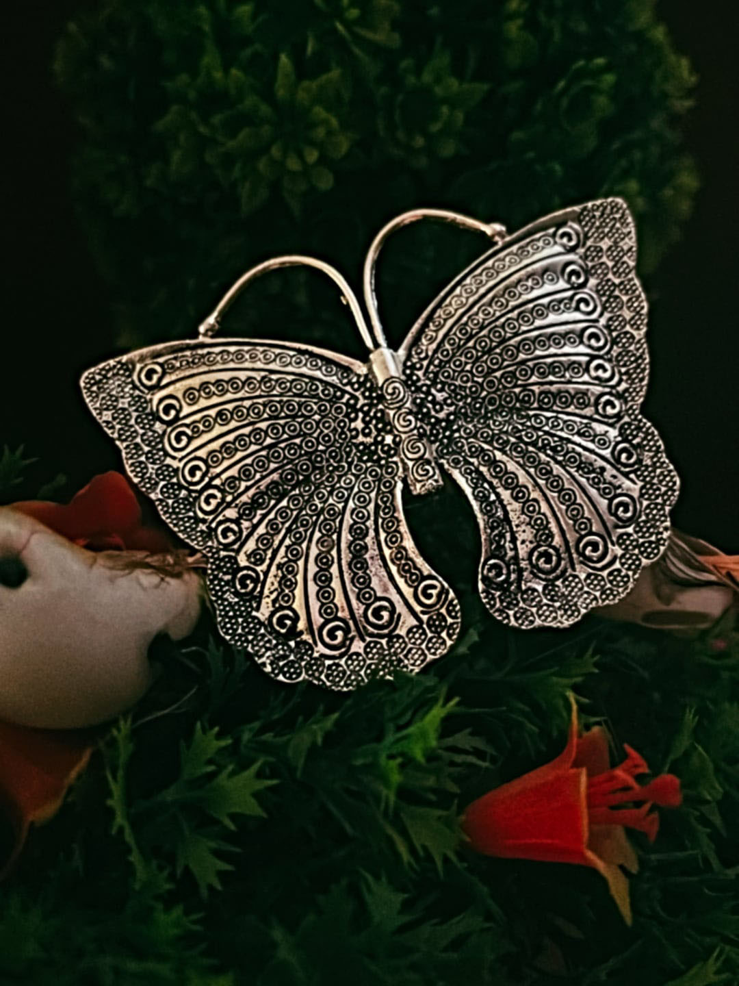 

Proplady Silver Plated German Silver Oxidised Butterfly Finger Ring