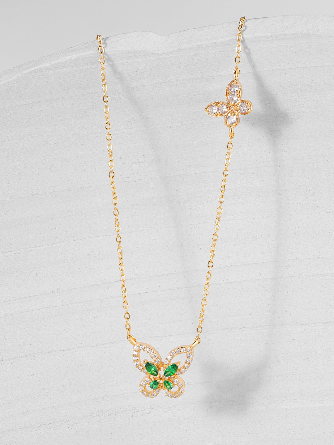 

MINUTIAE Gold Plated Artificial Stones and Beads Pendant With Chain