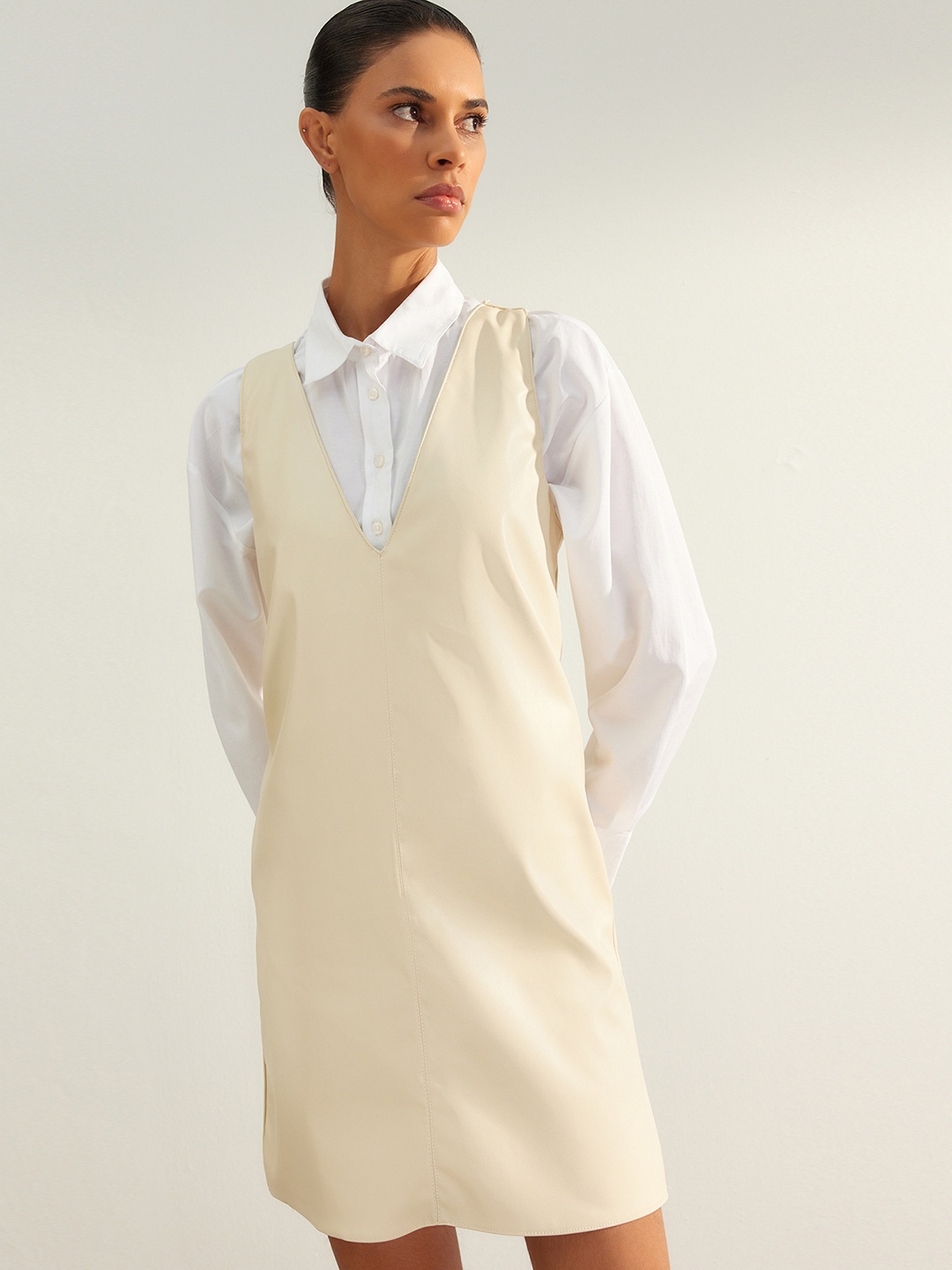 

Trendyol V-Neck A-Line Mini Dress, Cream