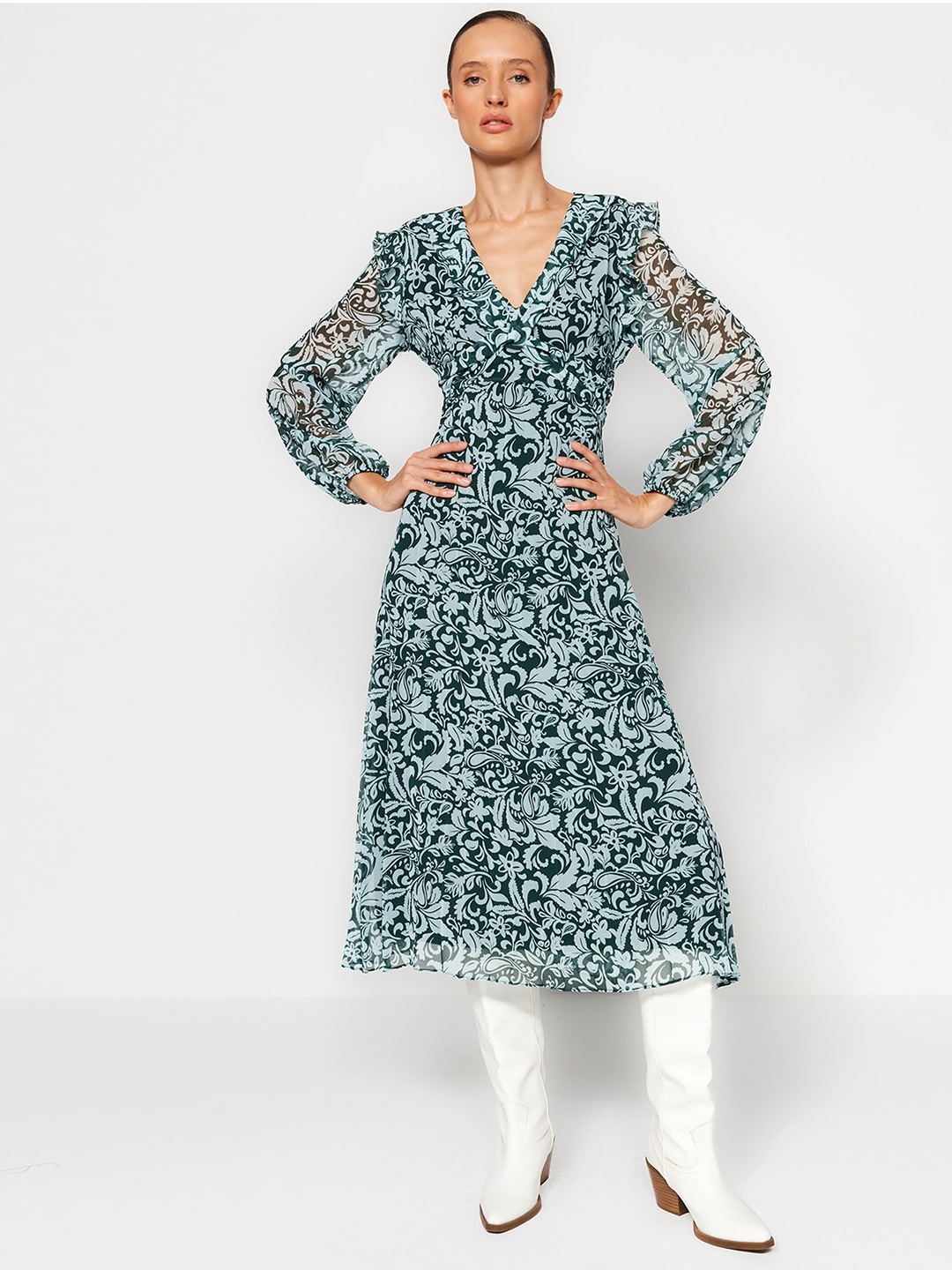 

Trendyol V-Neck Floral Printed Puff Sleeve Midi Casual Dress, Blue