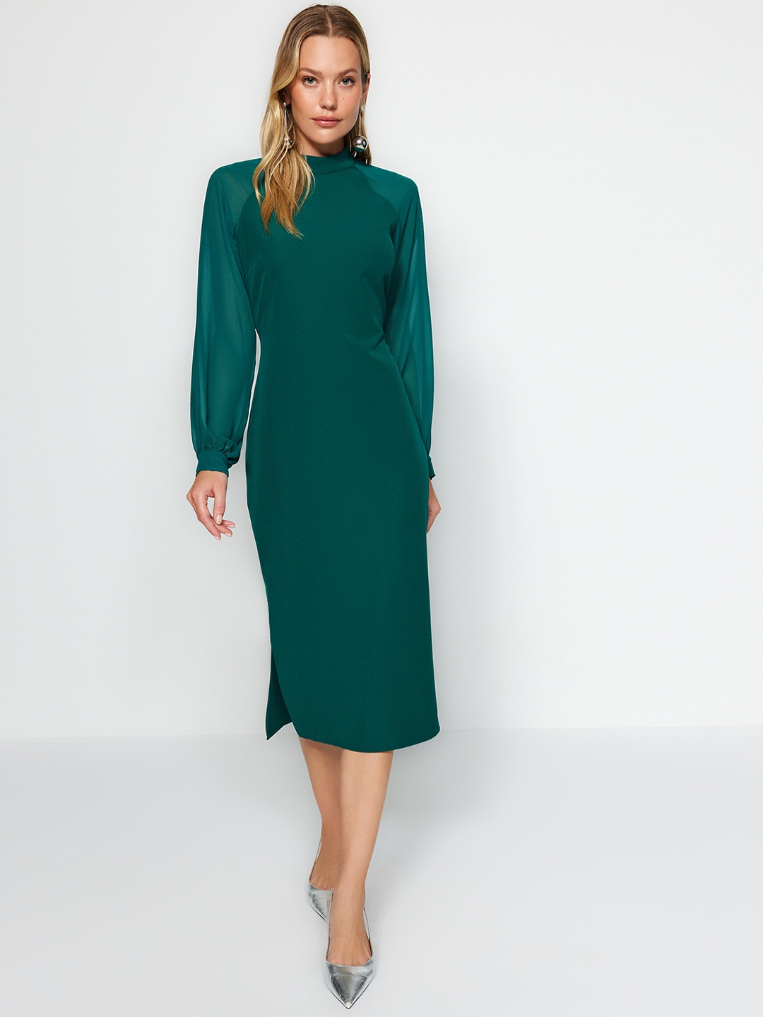 

Trendyol Choker Neck Cuffed Sleeves Sheath Midi Dress, Green