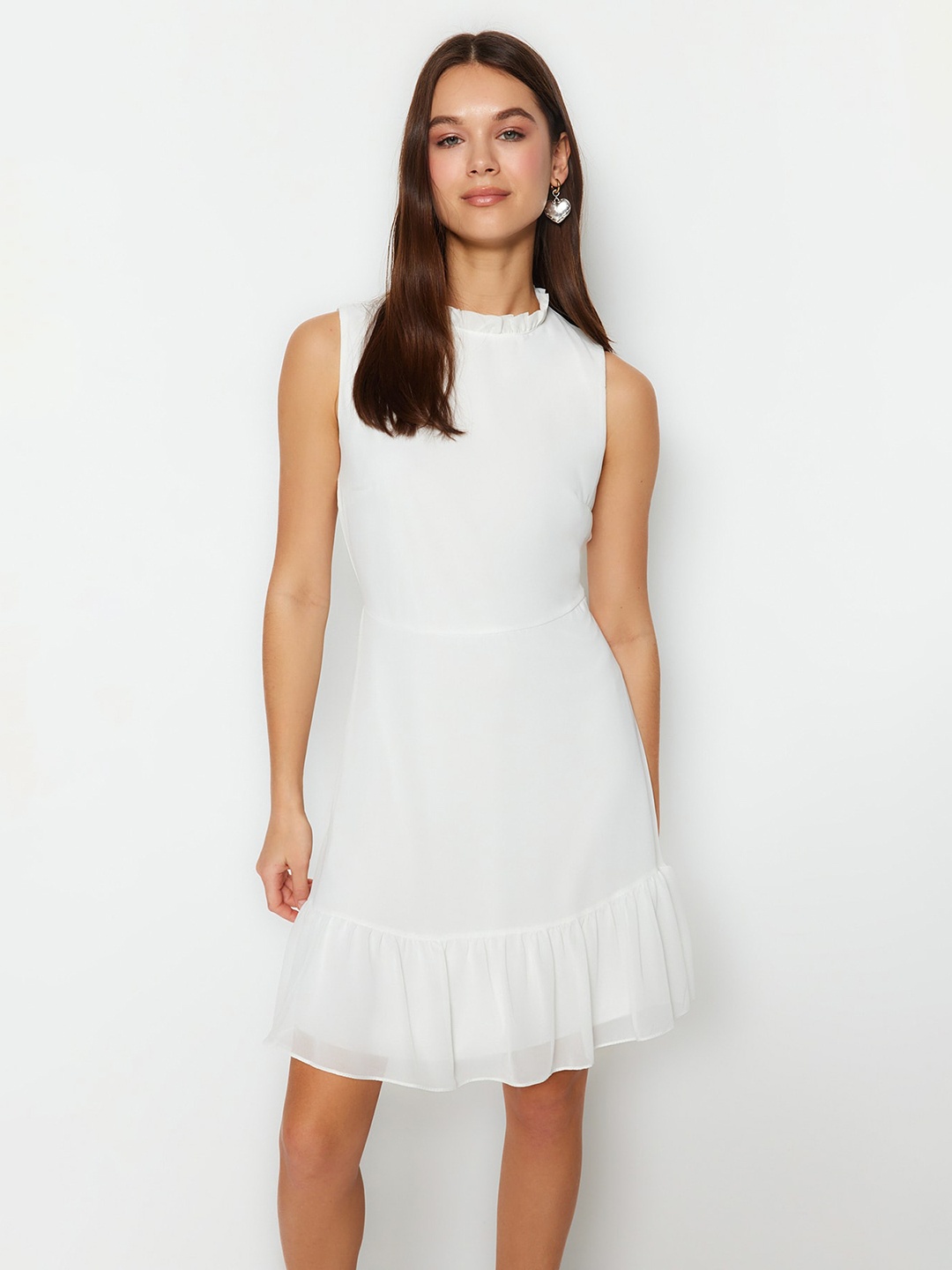

Trendyol Round Neck Sleeveless Drop-Waist Dress, White
