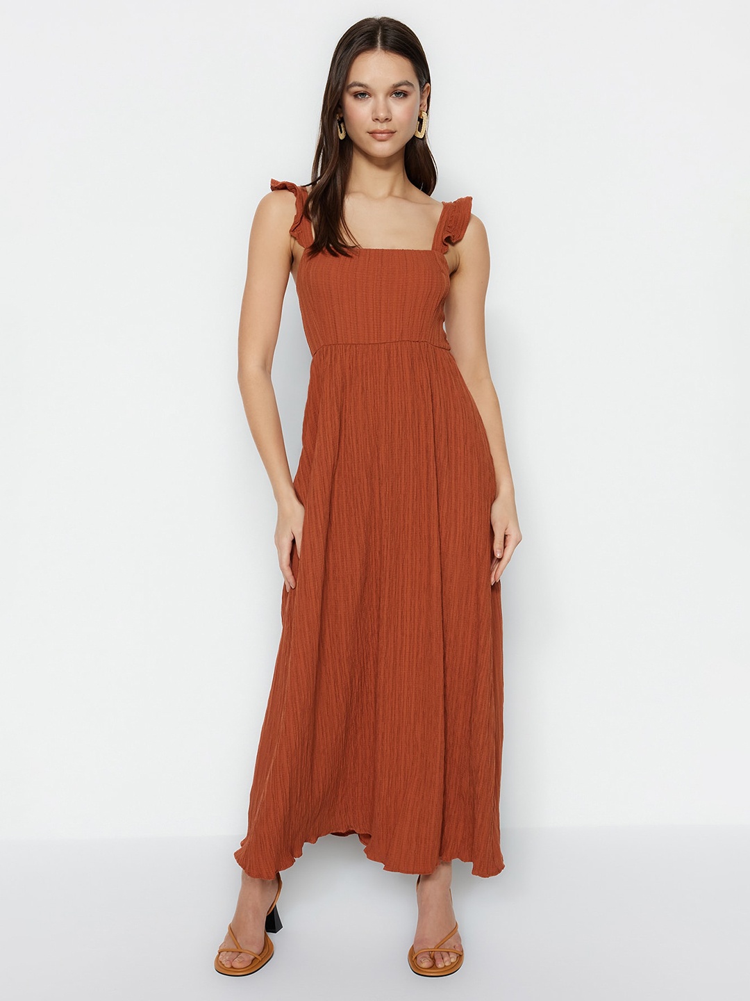 

Trendyol Square Neck Sleeveless Smocked Maxi Dress, Brown