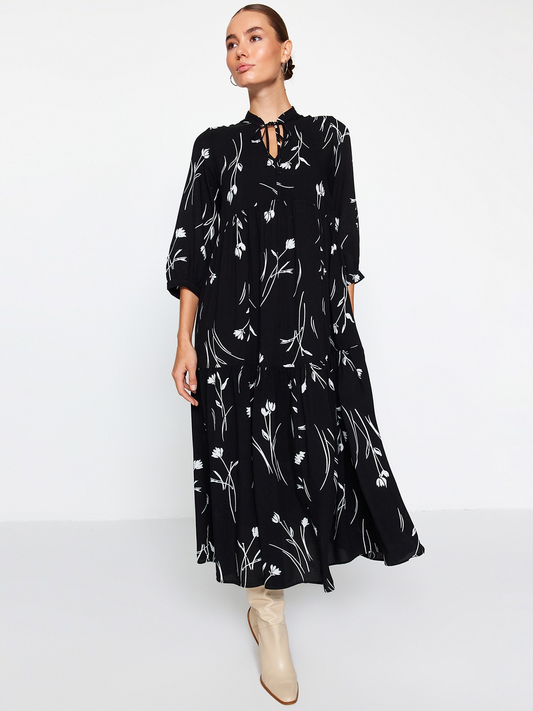 

Trendyol Floral Print Tie-Up Neck Puff Sleeves Flared Midi Dress, Na