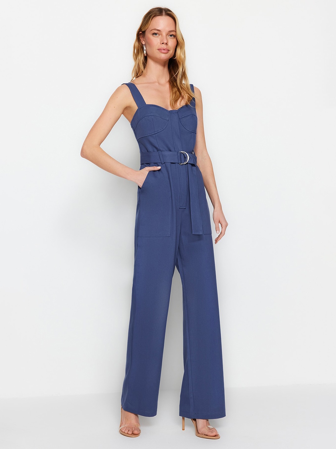 

Trendyol Shoulder Straps Basic Jumpsuit, Blue