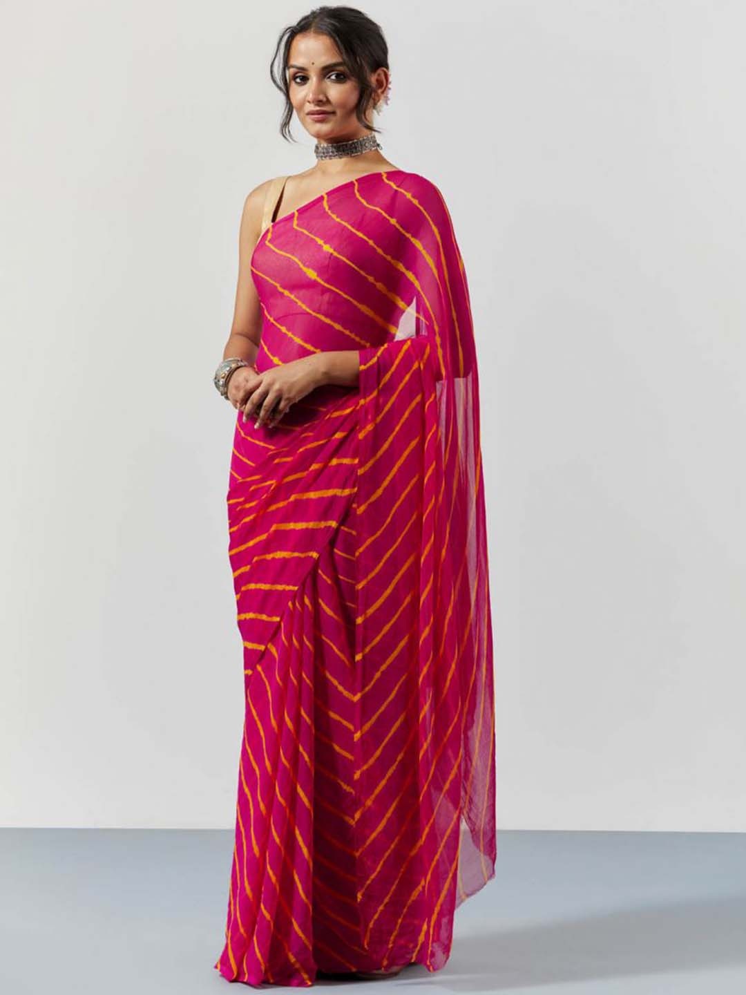 

sutra attire Leheriya Printed Saree, Pink
