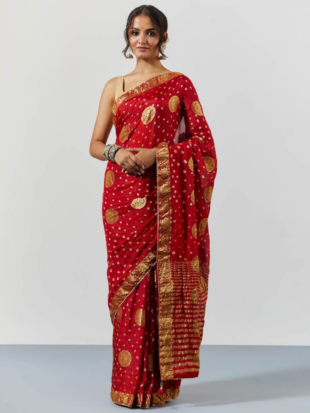 

sutra attire Tie and Dye Zari Art Silk Bandhani Saree, Red