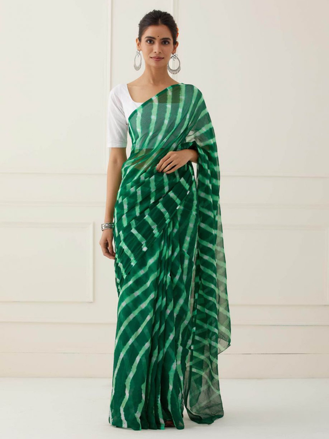 

sutra attire Leheriya Chiffon Bandhani Saree, Green