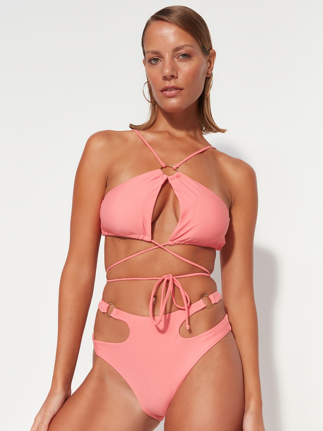 

Trendyol Shoulder Straps Swim Bikini Bra, Pink