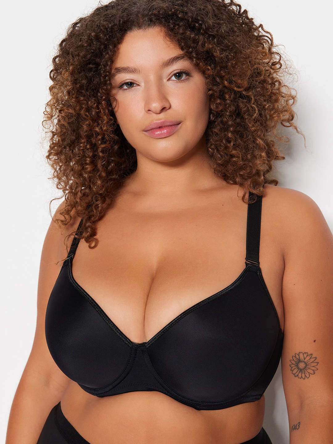 

Trendyol Plus Size Full Coverage Underwired Lightly Padded Everyday- All Day Comfort Bra, Black