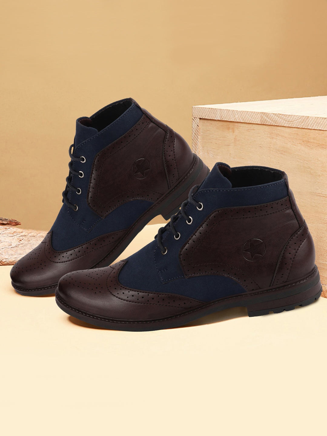 

FAUSTO Men Textured Mid-Top Lace-Up Desert Boots, Brown