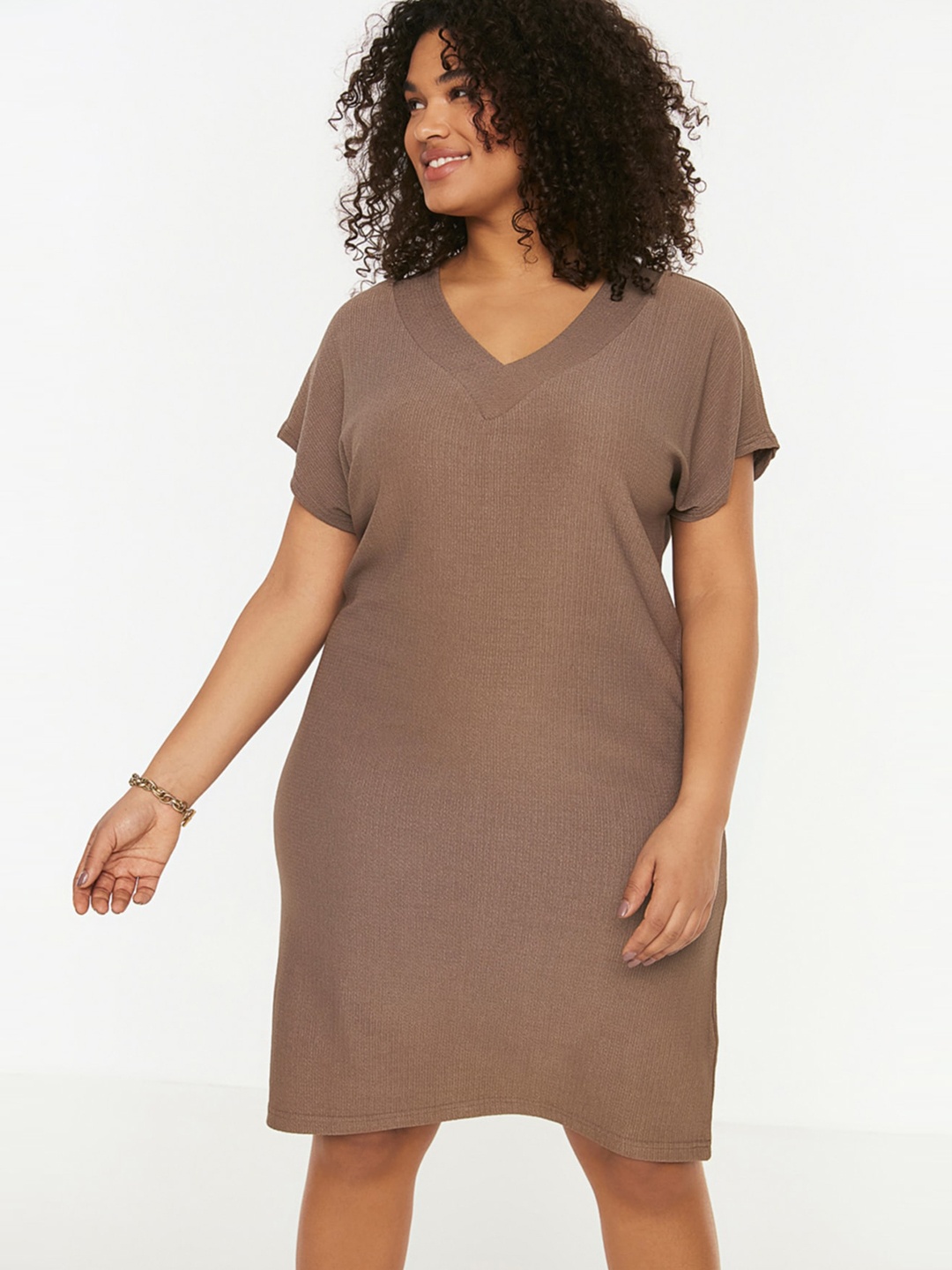 

Trendyol Plus Size Striped V Neck Extended Sleeves Bodycon Dress, Brown