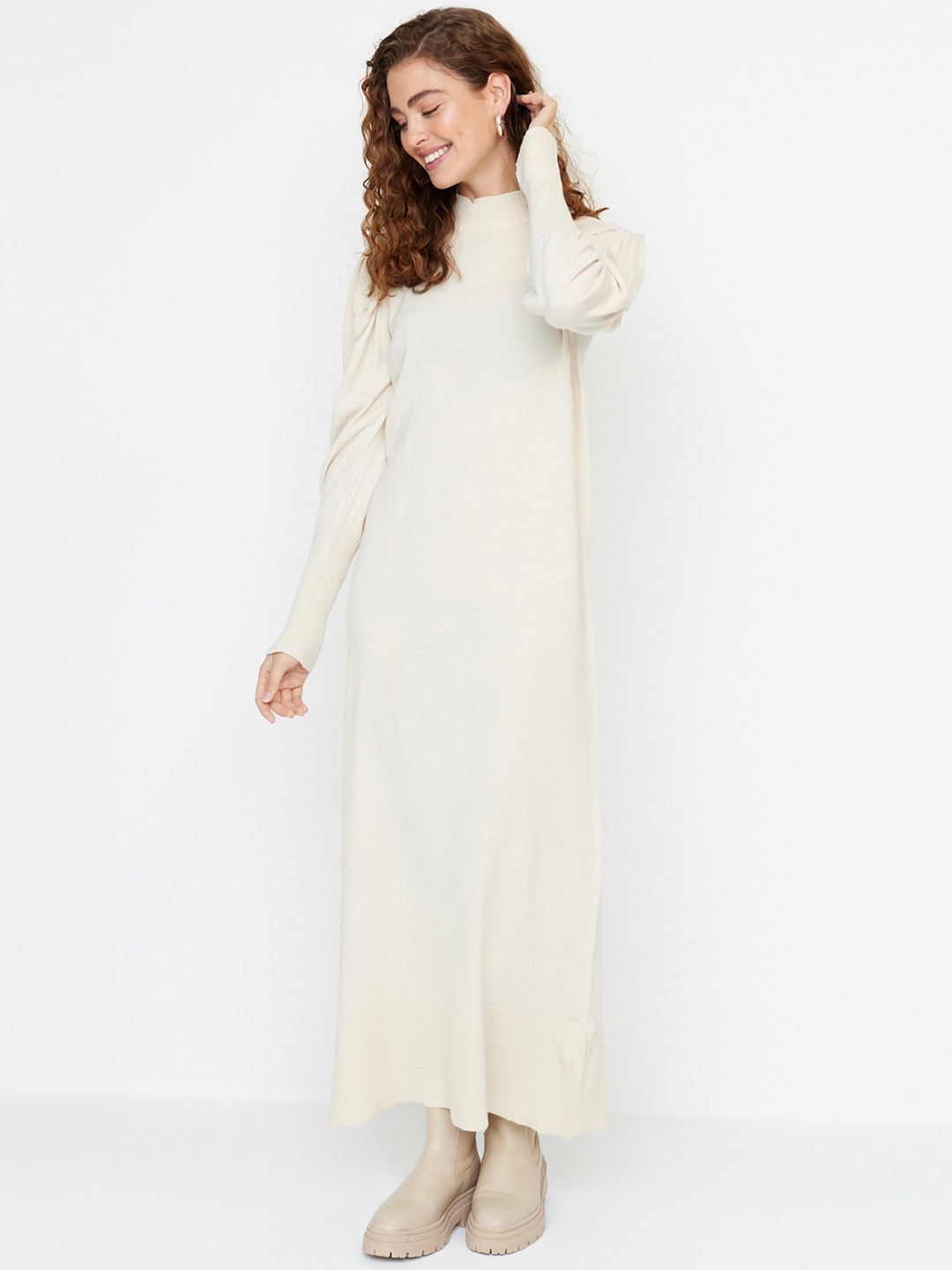 

Trendyol Puff Sleeves Acrylic Maxi Dress, White