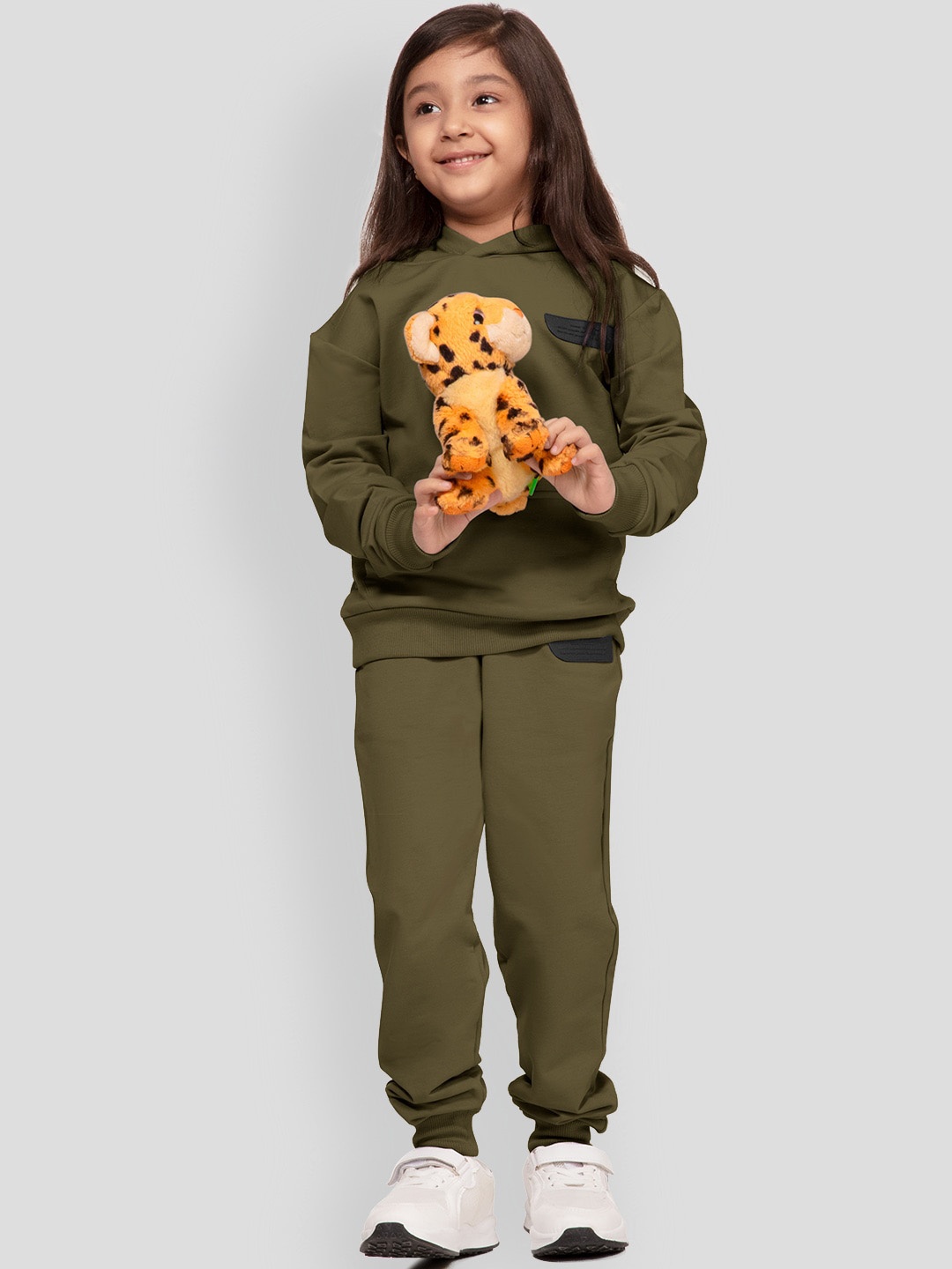 

PANGOLIN Girls Cotton Joggers, Olive