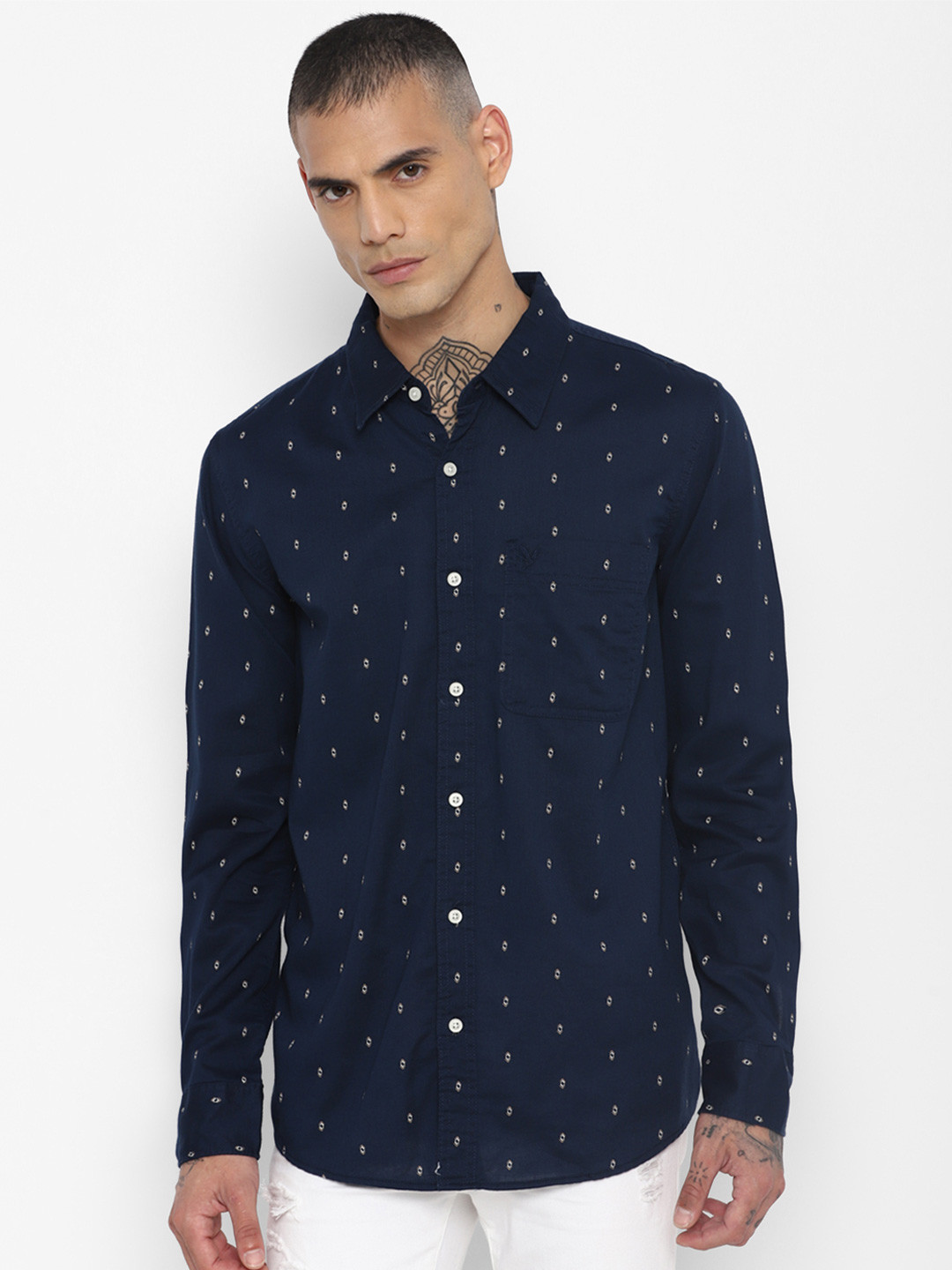 

AMERICAN EAGLE OUTFITTERS Micro Ditsy Spread Collar Chest Pocket Full Sleeves Casual Shirt, Navy blue