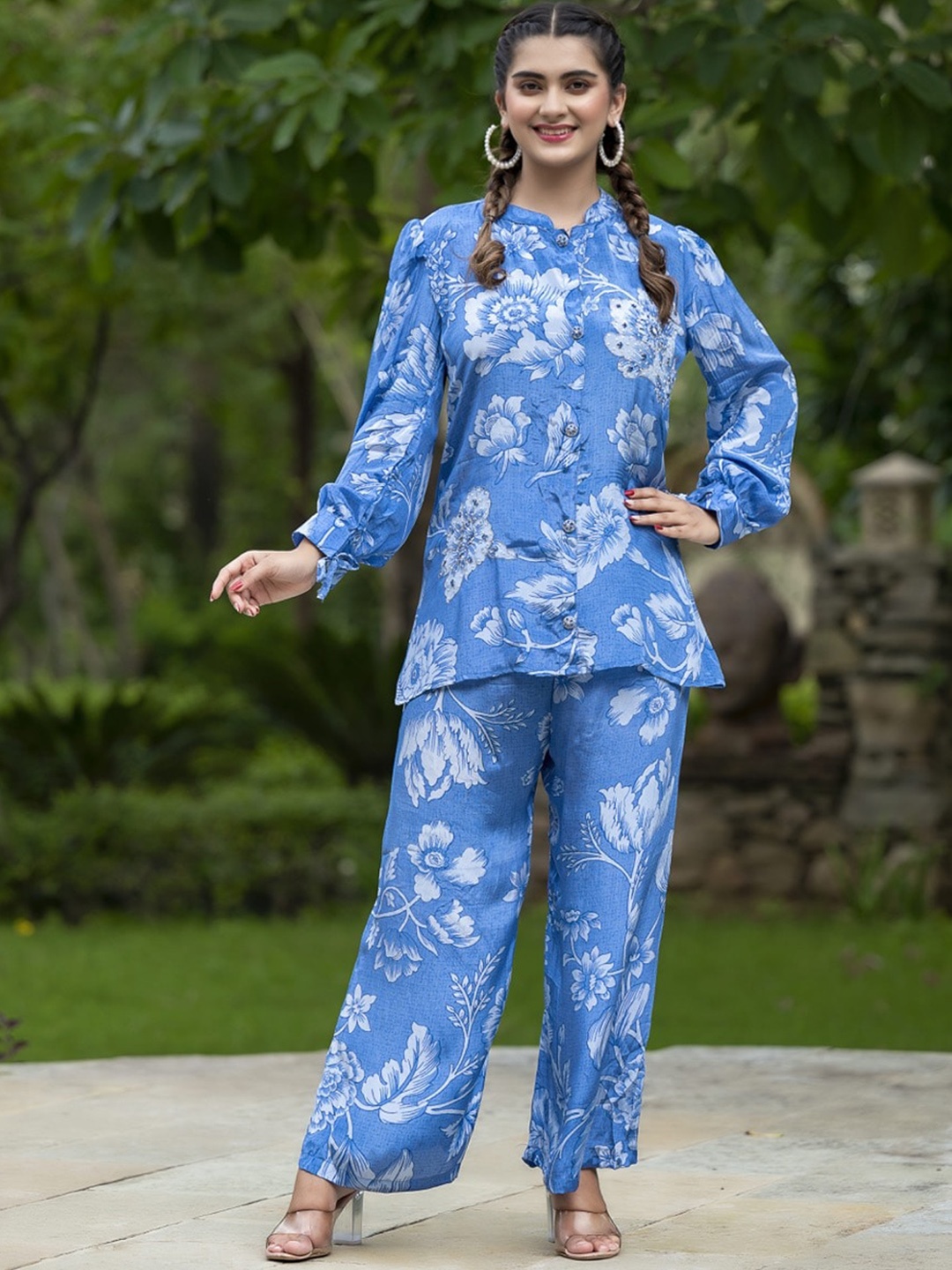 

Advya Printed Mandarin Collar Pure Silk Tunic With Flared Trousers, Blue