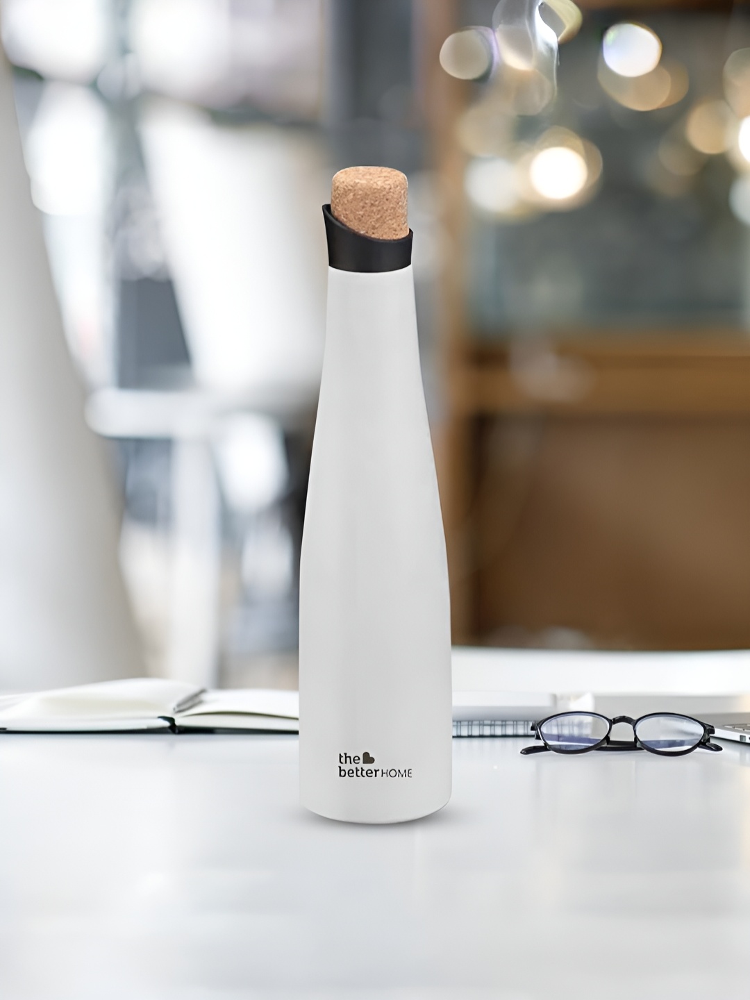 

The Better Home White & Black Stainless Steel Water Bottle 500 ml
