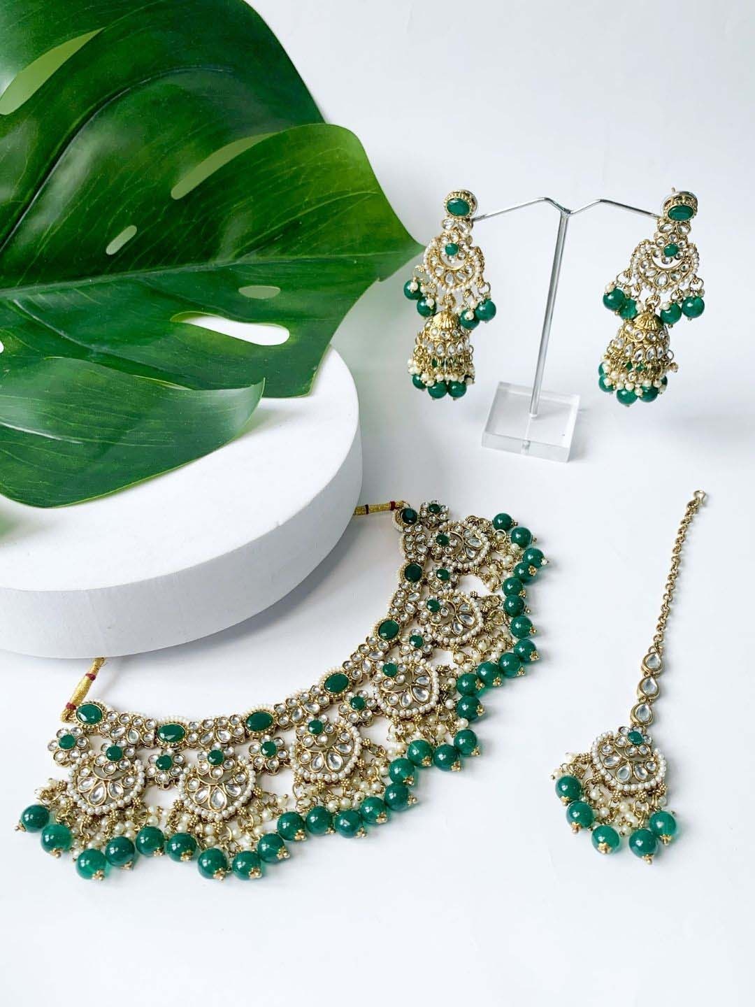 

I Jewels Gold-Plated Kundan-Studded & Pearl-Beaded Jewellery Set