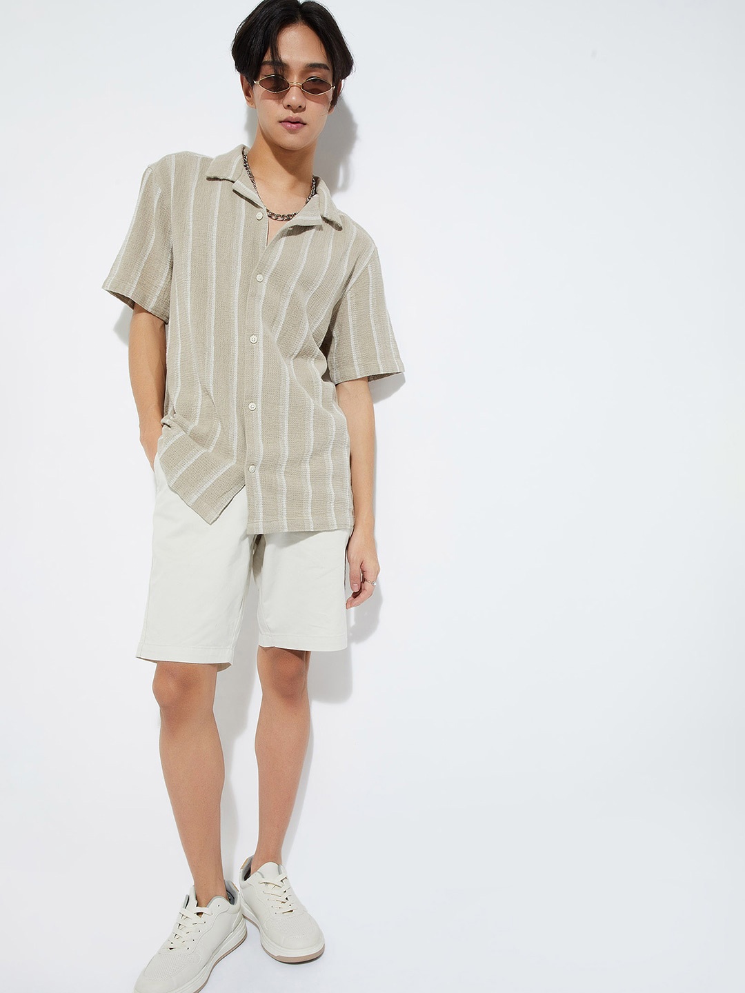 

max URB_N Standard Opaque Striped Cotton Casual Shirt, Beige