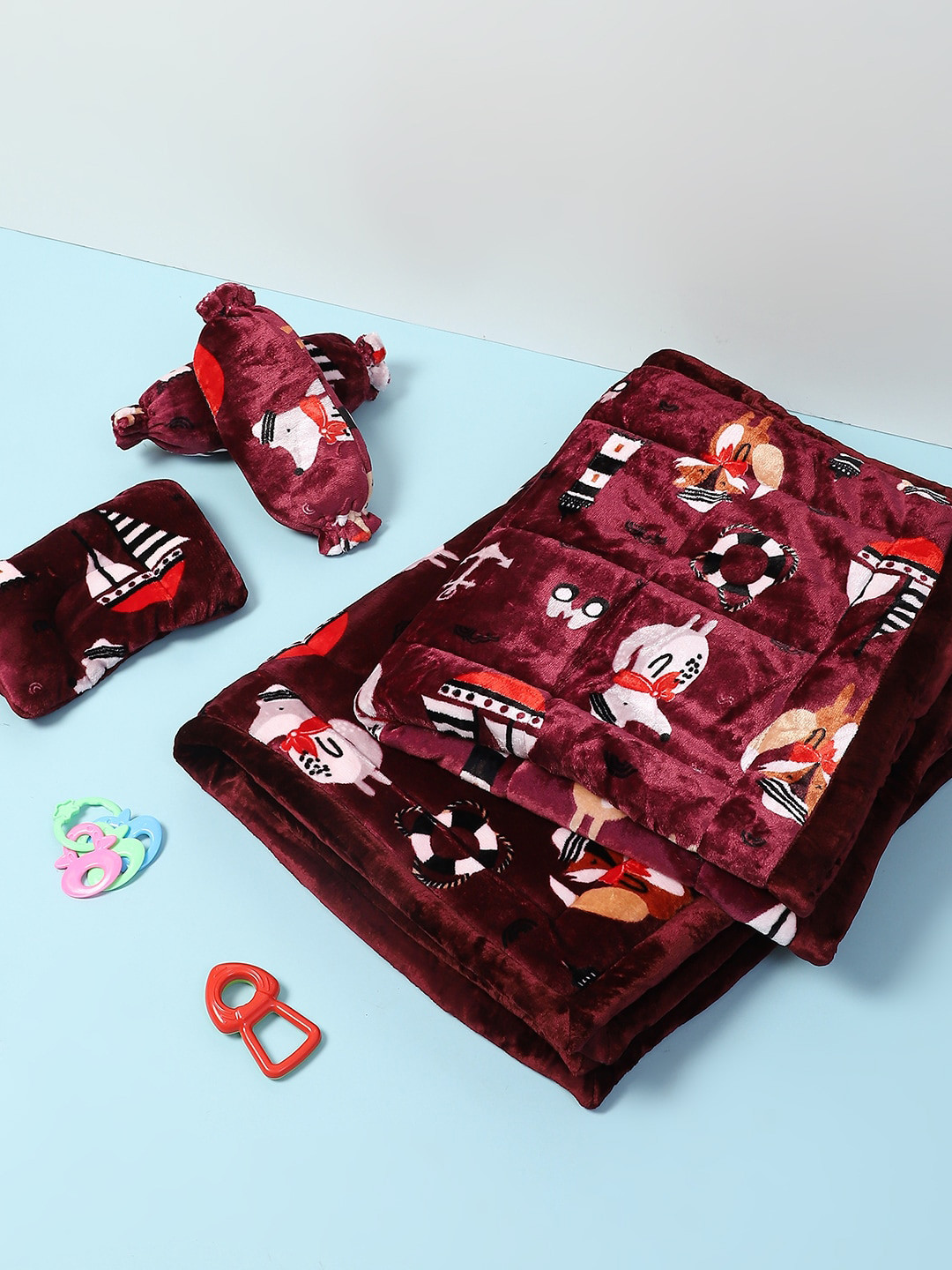 

Monte Carlo Infants 5-Pcs Printed Baby Bed Set, Maroon