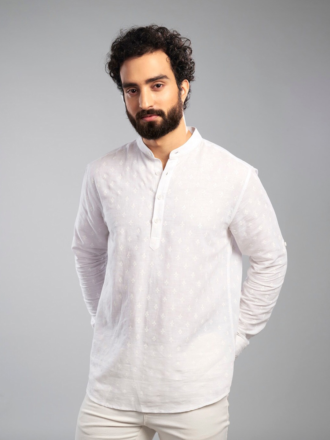 

KINGDOM OF WHITE Floral Woven Design Band Collar Straight Cotton Kurta