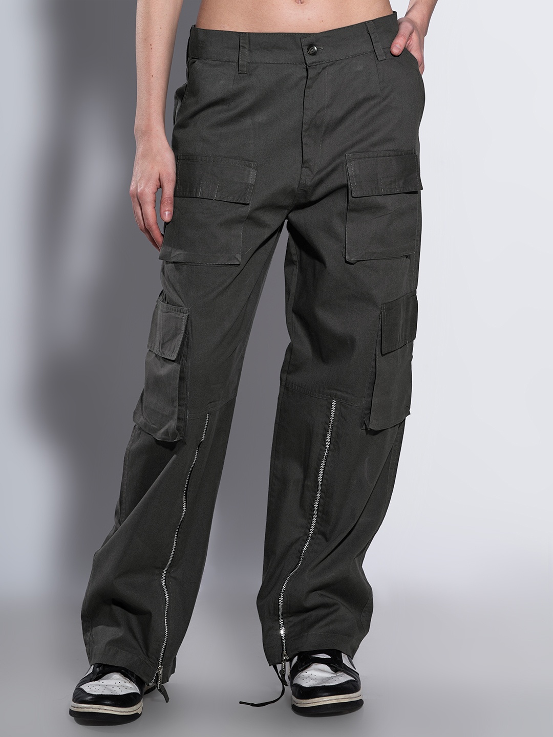

Stylecast X Hersheinbox Women Pure Cotton Cargo Trousers, Charcoal